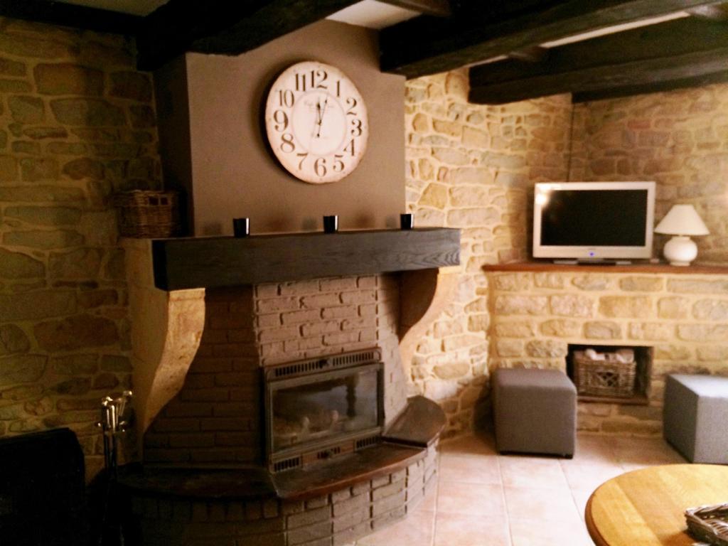 Gite Le Bol D'Air Puilly-et-Charbeaux Room photo